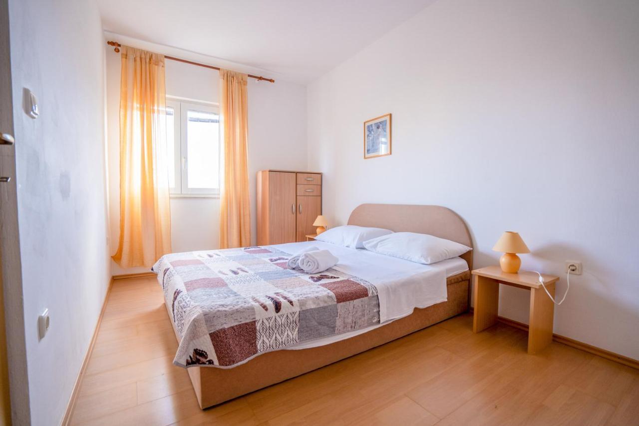 Apartments Valentin Privlaka  Exterior photo
