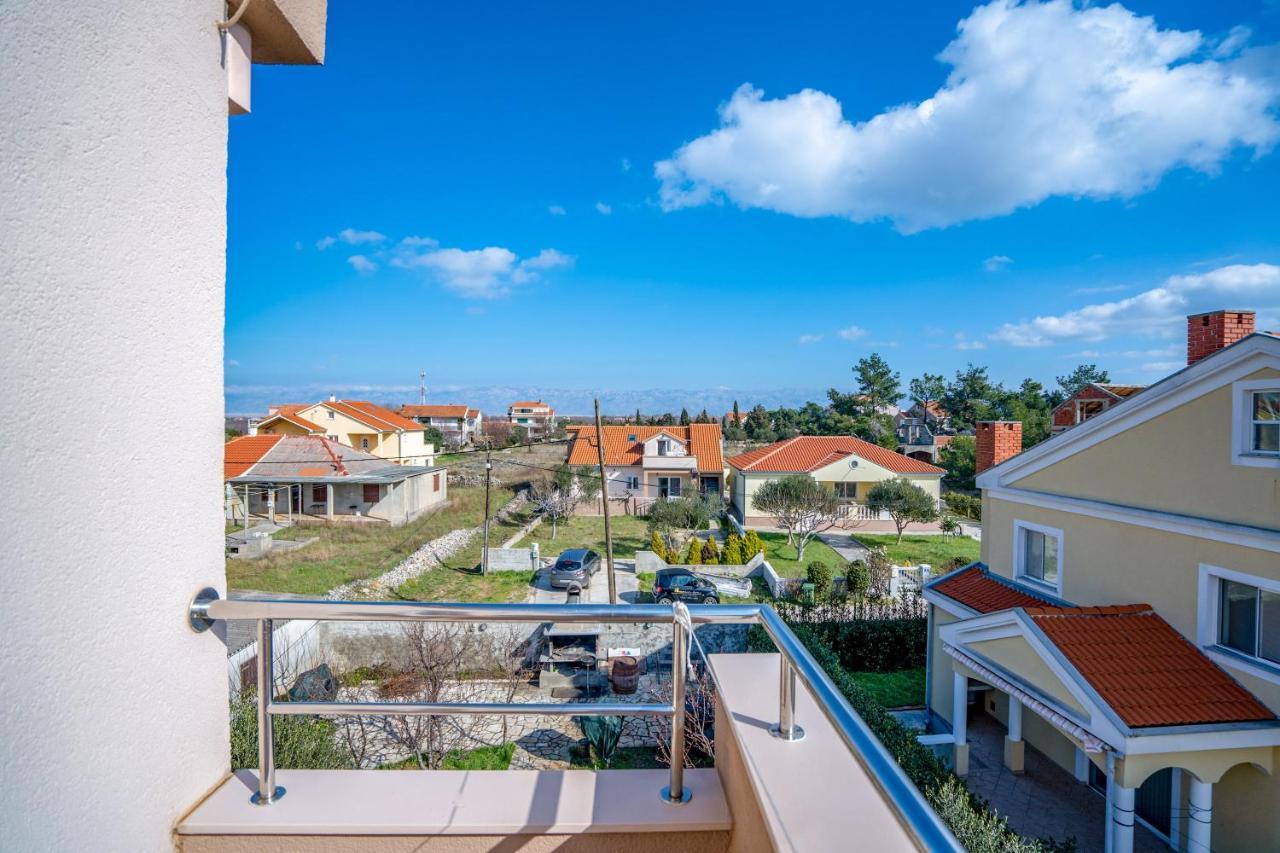 Apartments Valentin Privlaka  Exterior photo